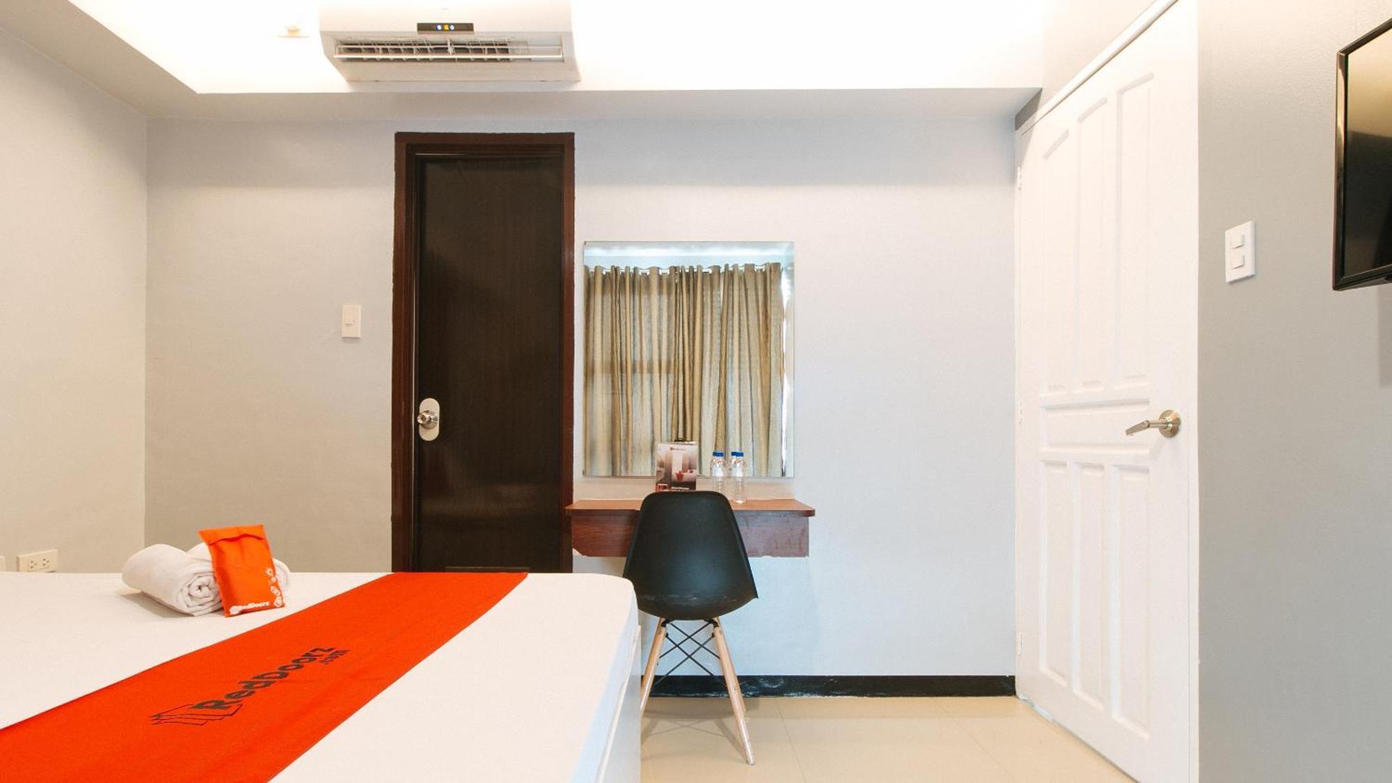 Reddoorz Near Bambang Station Ξενοδοχείο Μανίλα Εξωτερικό φωτογραφία