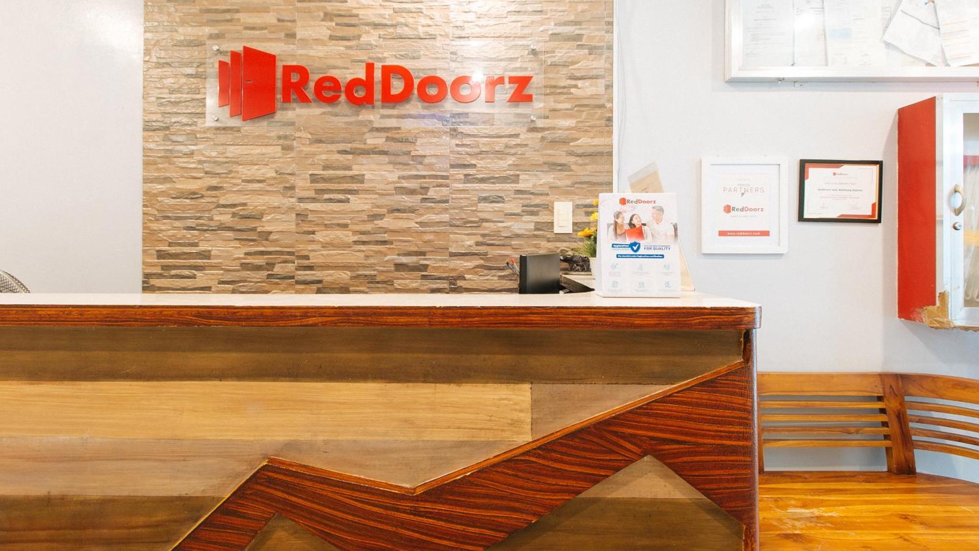 Reddoorz Near Bambang Station Ξενοδοχείο Μανίλα Εξωτερικό φωτογραφία